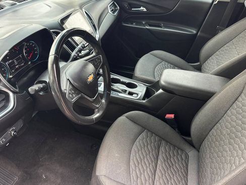 Used 2018 Chevrolet Equinox LT w/ Sun & Infotainment Package AWD/4WD image 9
