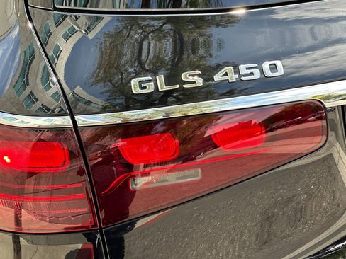 New 2026 Mercedes-Benz GLS 450 4MATIC image 28