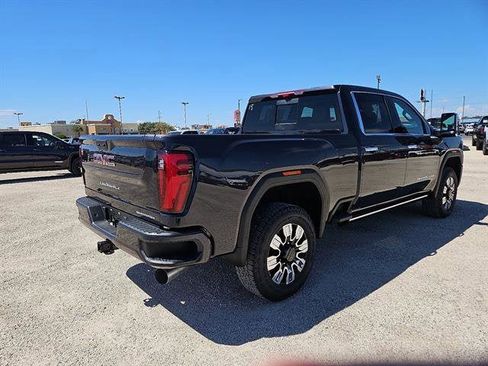 New 2025 GMC Sierra 2500 Denali w/ Denali Reserve Package image 5