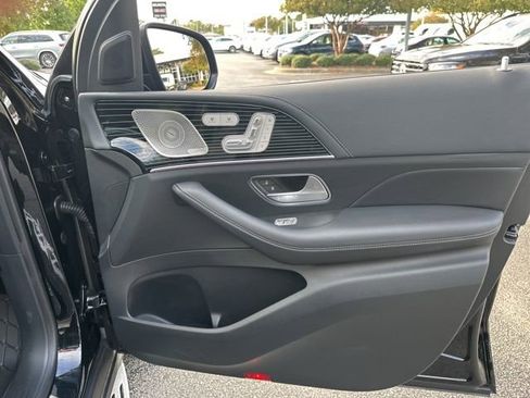 Certified 2024 Mercedes-Benz GLS 580 4MATIC image 38