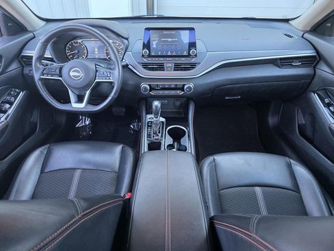 Used 2024 Nissan Altima 2.5 SR image 24