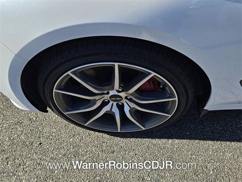 Used 2025 Genesis G70 2.5T image 17