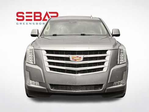 Used 2019 Cadillac Escalade Luxury AWD/4WD image 5