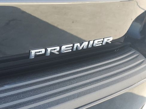 Used 2025 Chevrolet Tahoe Premier RWD image 7