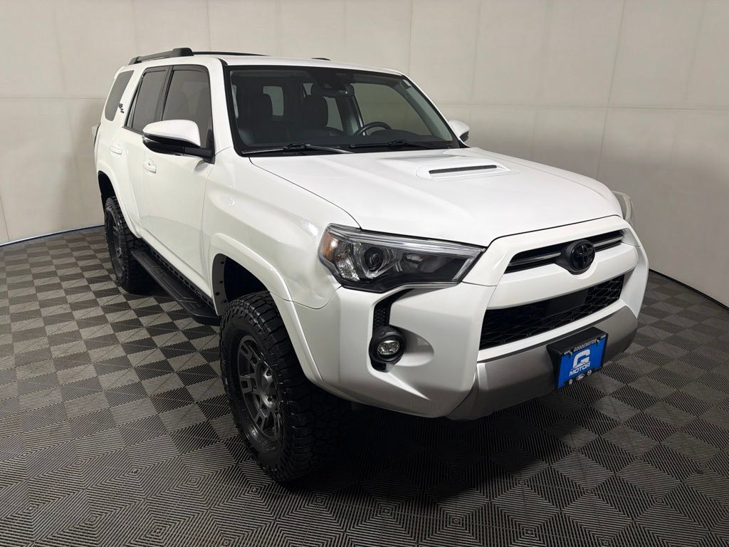 Used 2022 Toyota 4Runner TRD Off-Road Premium AWD/4WD image 1