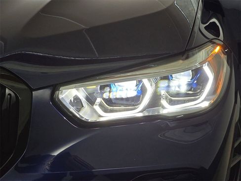 Used 2022 BMW X5 M50i w/ Executive Package image 33