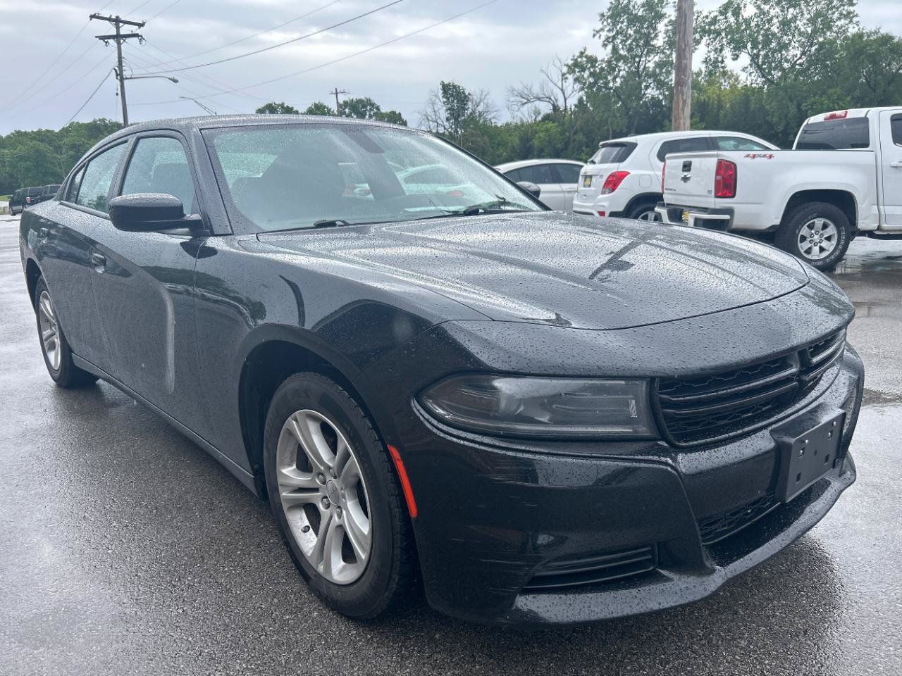 Used 2022 Dodge Charger SXT RWD image 3