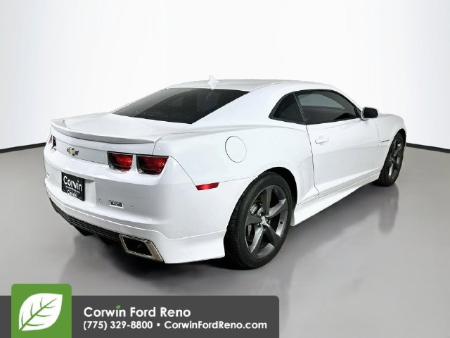 Used 2013 Chevrolet Camaro SS RWD image 9