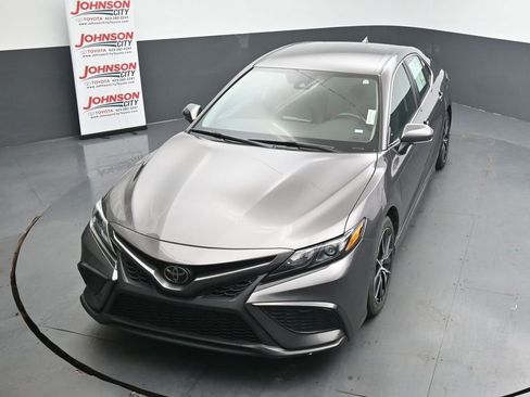 Used 2023 Toyota Camry SE FWD image 23