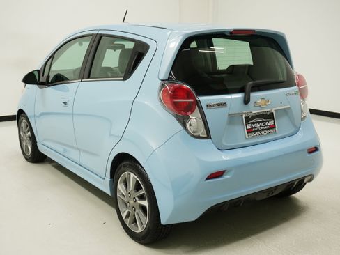 Used 2016 Chevrolet Spark LT image 6