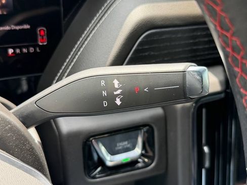 Certified 2025 GMC Yukon XL AT4 Ultimate AWD/4WD image 22