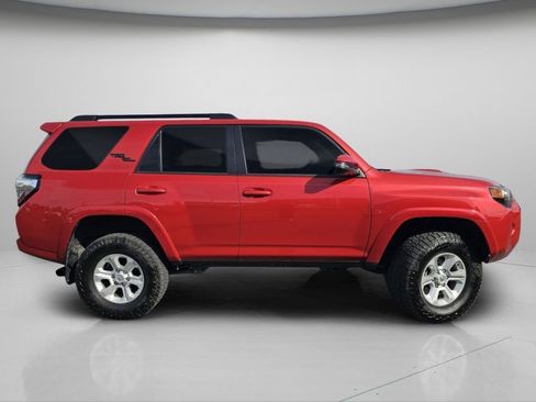 Used 2024 Toyota 4Runner TRD Off-Road Premium w/ Moonroof Package AWD/4WD image 30