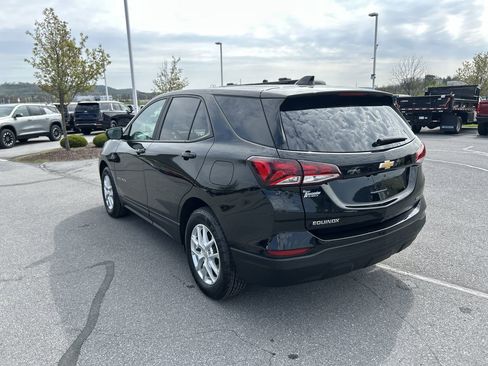 Used 2023 Chevrolet Equinox LS w/ LS Convenience Package AWD/4WD image 5
