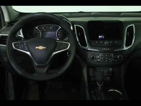 Used 2023 Chevrolet Equinox LT AWD/4WD image 17