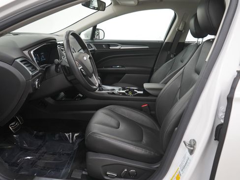 Used 2016 Ford Fusion Titanium image 21