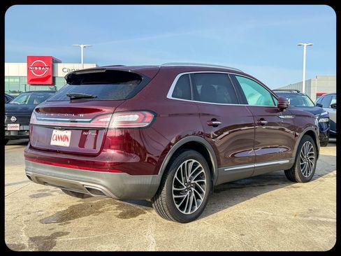 Used 2019 Lincoln Nautilus Reserve image 15