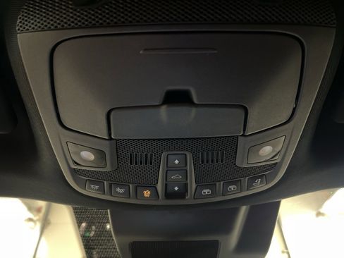 Used 2020 Lincoln Navigator Reserve w/ Luxury Package image 25