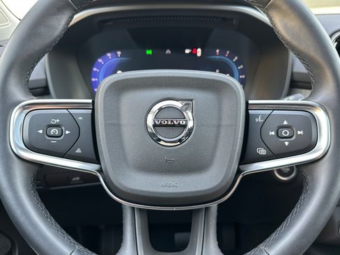 New 2025 Volvo XC40 B5 Plus w/ Climate Package image 27