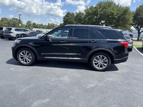 Used 2024 Ford Explorer Limited RWD image 8