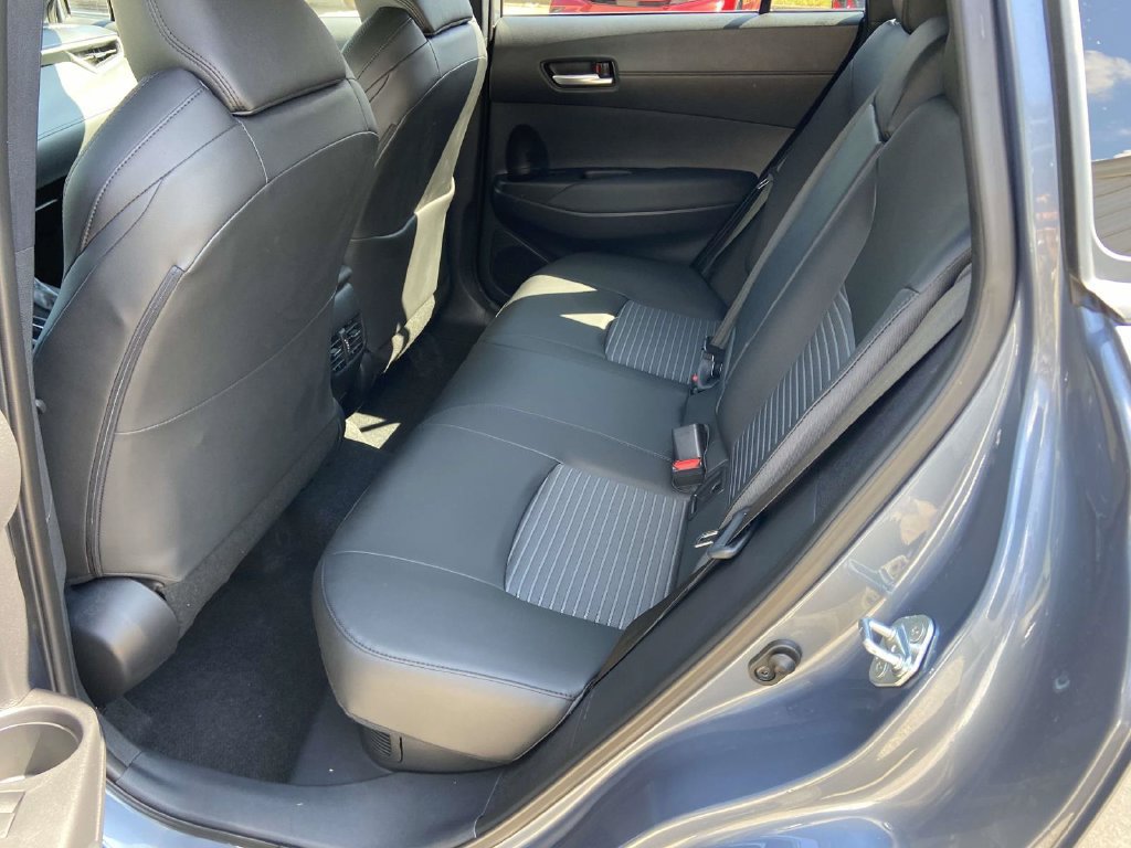 Used 2024 Toyota Corolla Cross AWD Hybrid w/ Convenience Package image 18