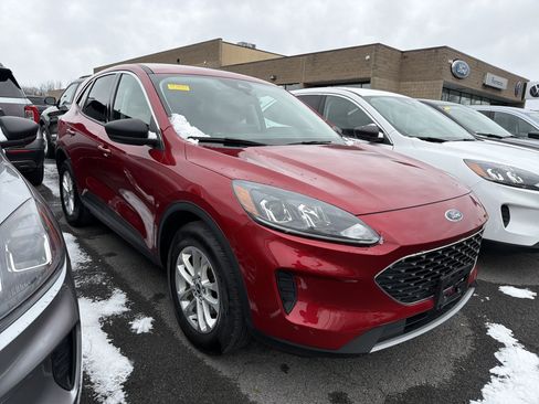 Used 2022 Ford Escape SE w/ Convenience Package image 2