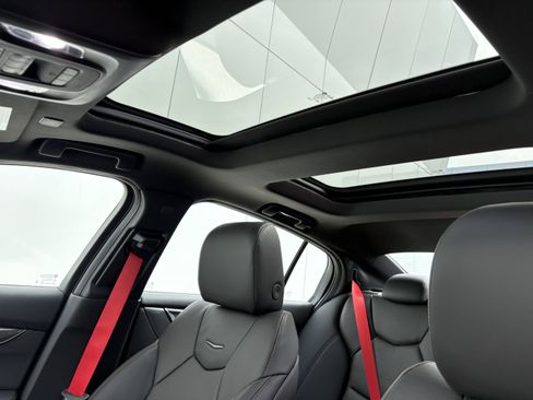 New 2026 Cadillac CT5 V image 13