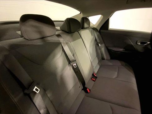 Used 2025 Kia K4 FWD image 23