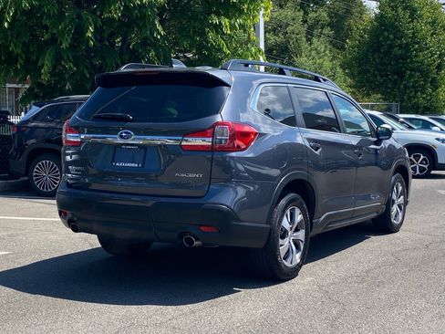 Used 2022 Subaru Ascent Premium w/ Convenience Package AWD/4WD image 3