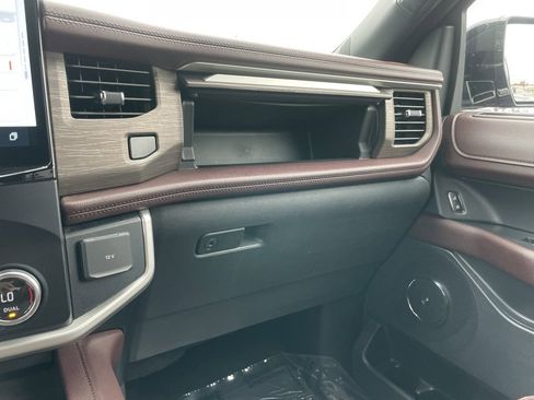 Used 2024 Ford Expedition Max Limited image 54