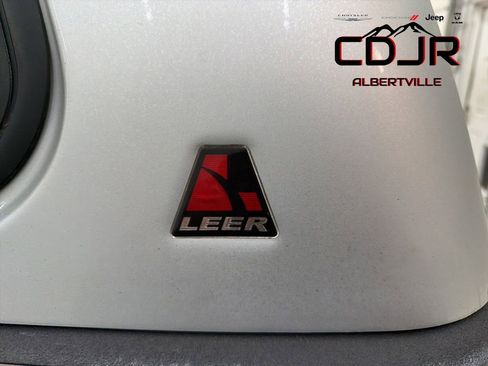 Used 2012 GMC Sierra 1500 SLT w/ SLT Convenience Package image 18