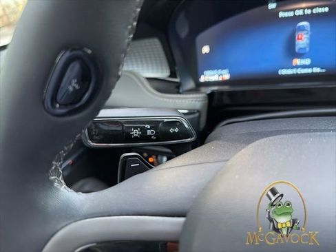 Used 2024 Lincoln Corsair AWD w/ Equipment Group 101A image 16