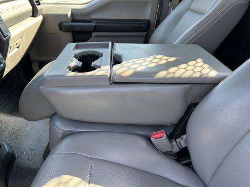 Used 2017 Ford F550 4x4 Regular Cab Super Duty image 55