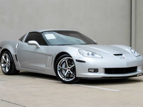 Used 2012 Chevrolet Corvette Grand Sport w/ 3LT Preferred Equipment Group RWD image 7