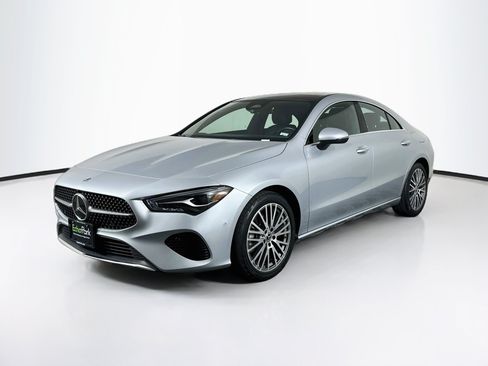 Used 2025 Mercedes-Benz CLA 250 4MATIC image 3