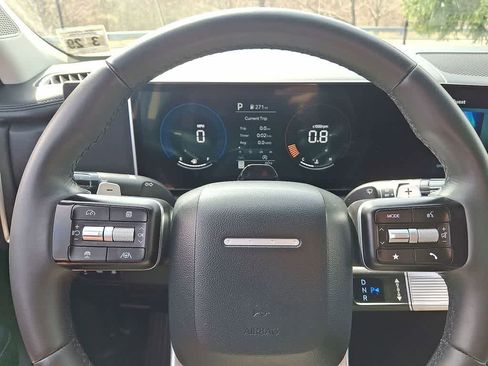 Used 2024 Hyundai Santa Fe SEL image 16