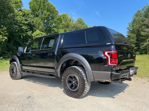 Used 2017 Ford F150 Raptor w/ Equipment Group 802A Luxury AWD/4WD image 8