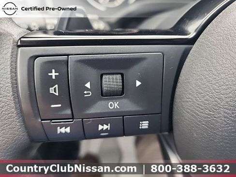 Certified 2023 Nissan Rogue SV AWD/4WD image 18