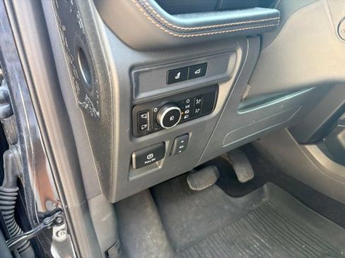 Used 2023 Ford Expedition Max Platinum AWD/4WD image 22