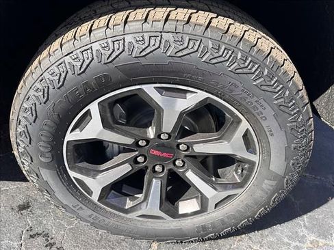 New 2026 GMC Yukon XL AT4 Ultimate AWD/4WD image 13