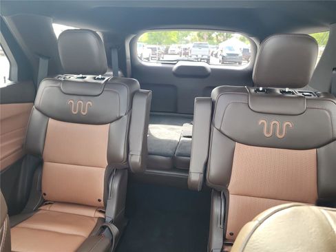 Certified 2023 Ford Explorer King Ranch w/ Class IV Trailer Tow Package AWD/4WD image 16