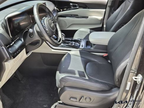 Certified 2022 Kia Carnival SX Prestige FWD image 10