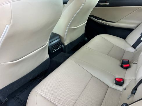 Used 2017 Lexus IS 200t w/ Navigation System Package RWD image 4