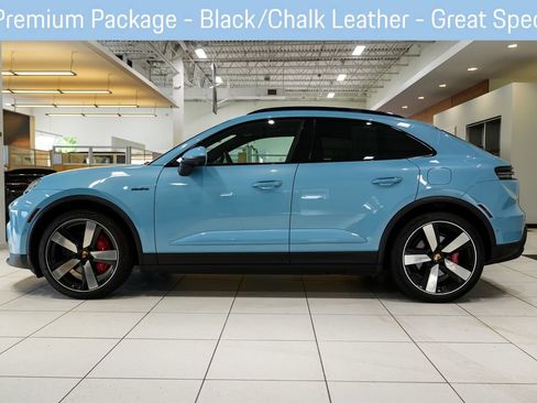 Used 2025 Porsche Macan 4S Electric AWD/4WD image 4