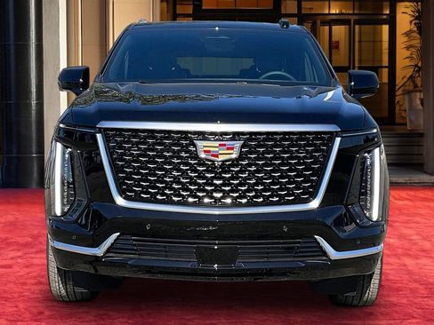 New 2026 Cadillac Escalade ESV Luxury w/ LPO, Floor Liner Package AWD/4WD image 3