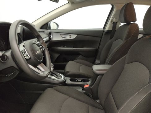 Used 2023 Kia Forte LXS image 17