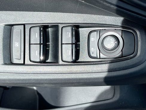 Used 2025 Subaru Crosstrek 2.5i Sport w/ Crosstrek Mirror Package image 17