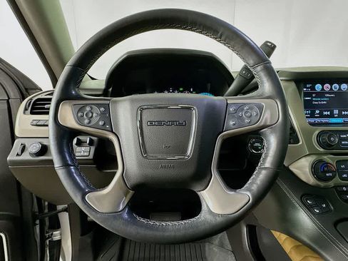 Used 2019 GMC Yukon Denali w/ Open Road Package image 16