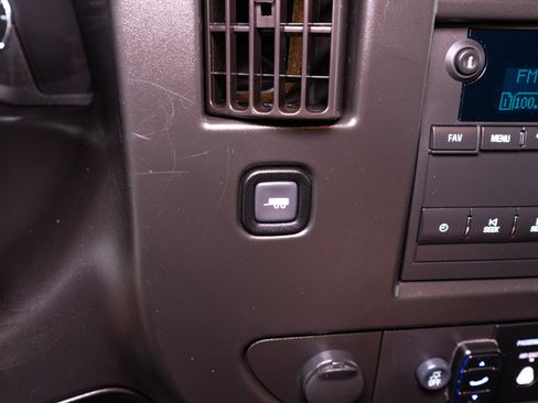 Used 2024 Chevrolet Express 2500 w/ Driver Convenience Package RWD image 20