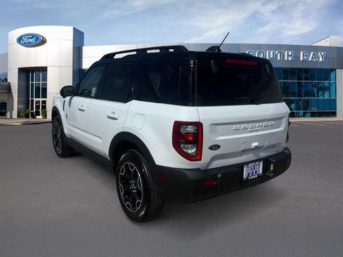 Certified 2025 Ford Bronco Sport Outer Banks w/ Outer Banks Tech Package+ image 3