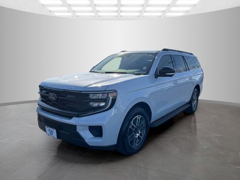 Used 2025 Ford Expedition Max Active image 8
